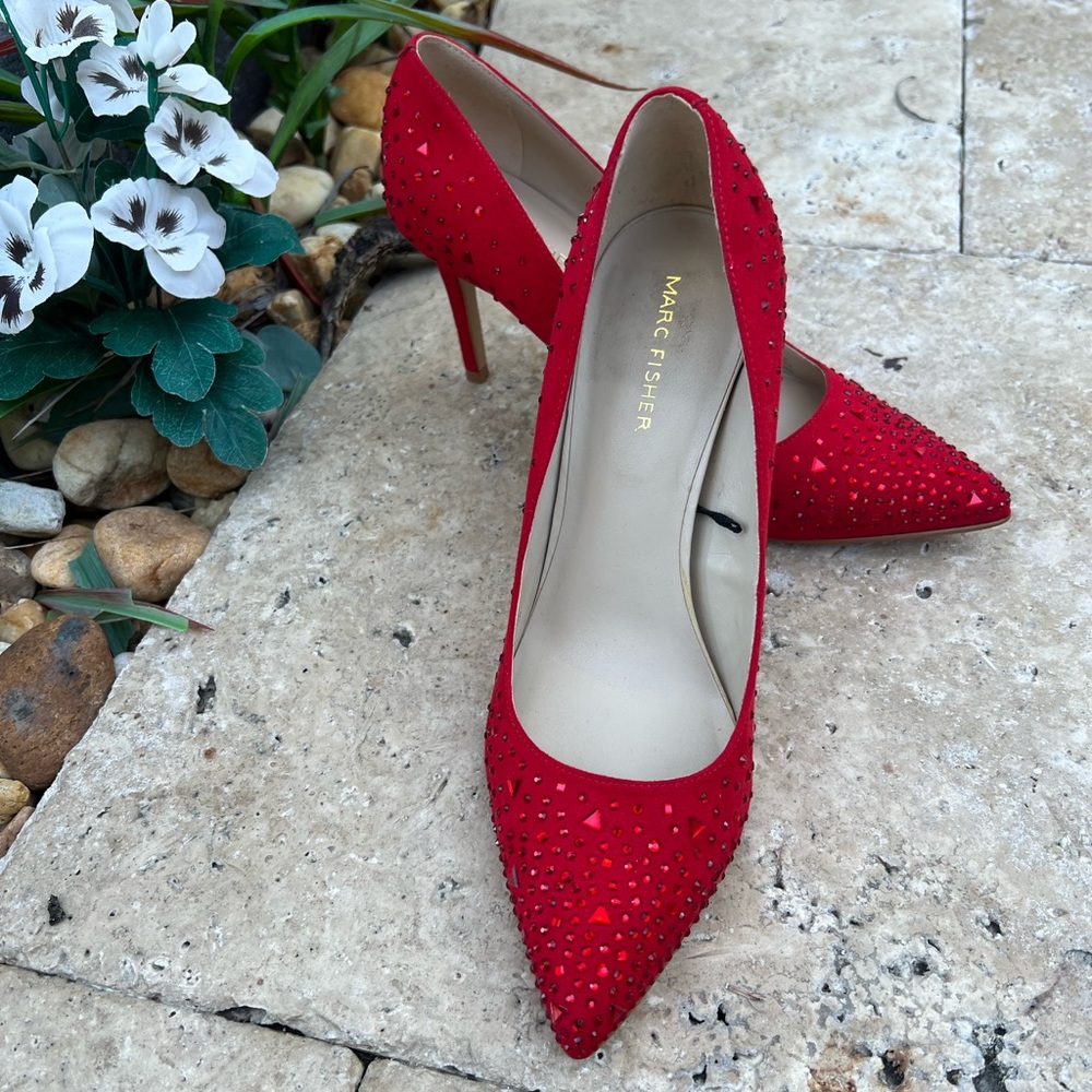 MARC FISHER Darrena Jeweled Velvet Red Heels 8.5 - Picture 5 of 14